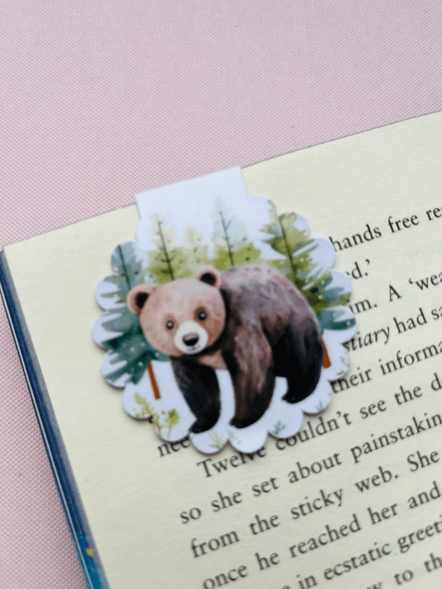 Brown bear magnetic bookmark