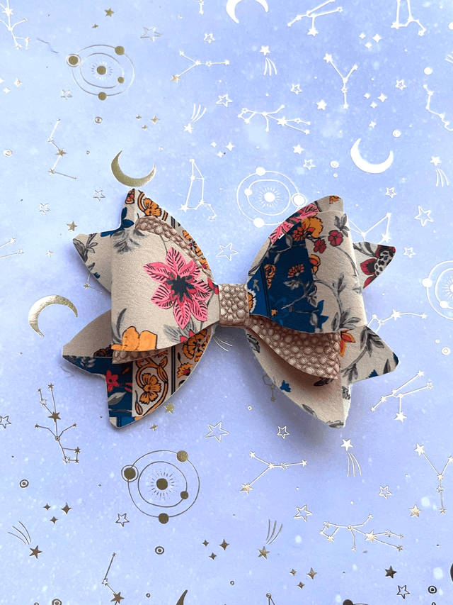 Flower art hair bow
